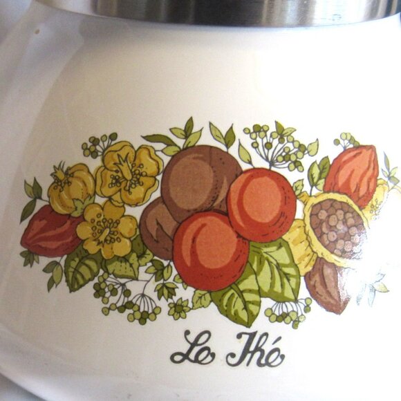 Vintage Corning Ware Spice of Life Le Tea, Metal Lid J111 - Picture 2 of 8